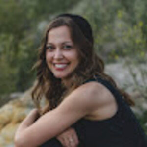 Meet your Posher, Aemelia